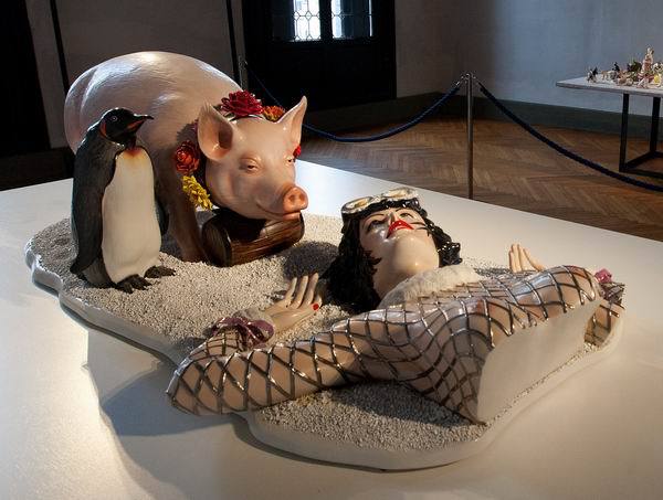 杰夫·昆斯,《冬季事件(社会新闻)》,陶瓷雕塑,1988