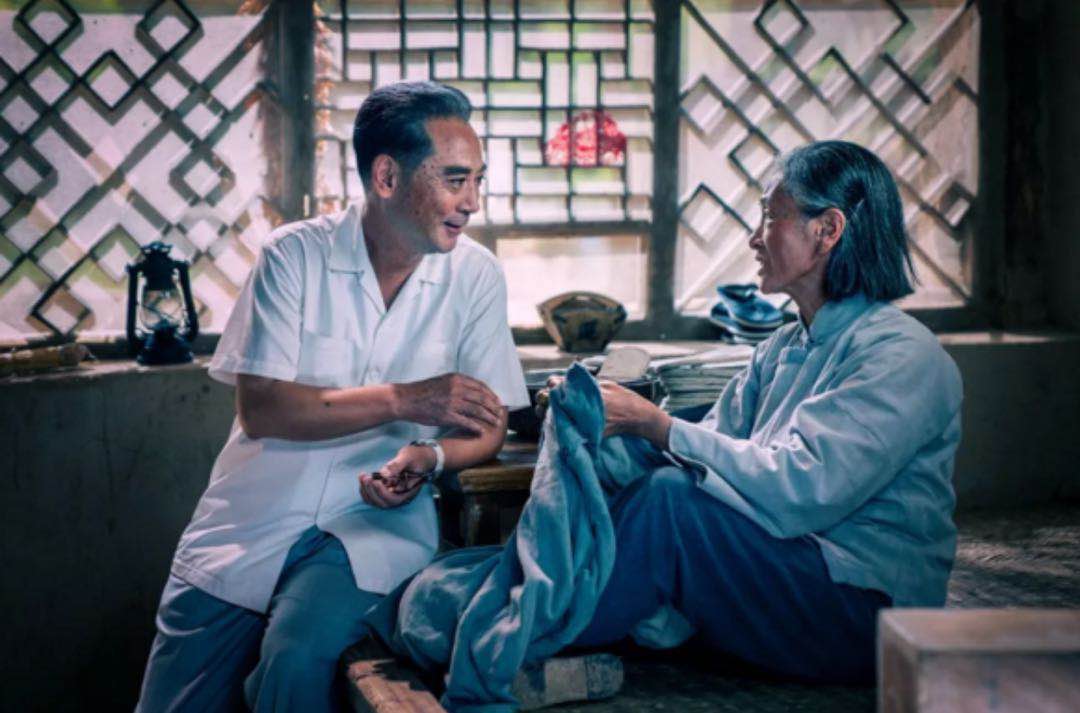 我想见70多次扮演周总理的人