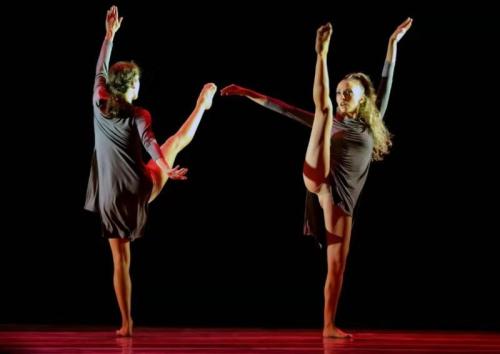 现代舞《距离公式》第六届丝绸之路国际艺术节上演出获成功