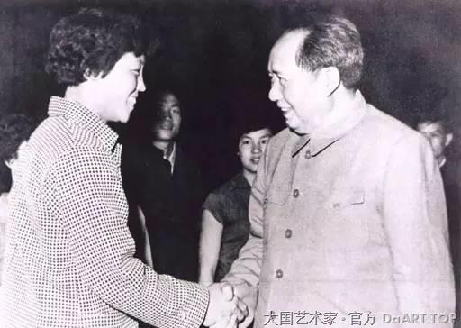 伟大领袖毛泽东主席接见郑凤荣同志